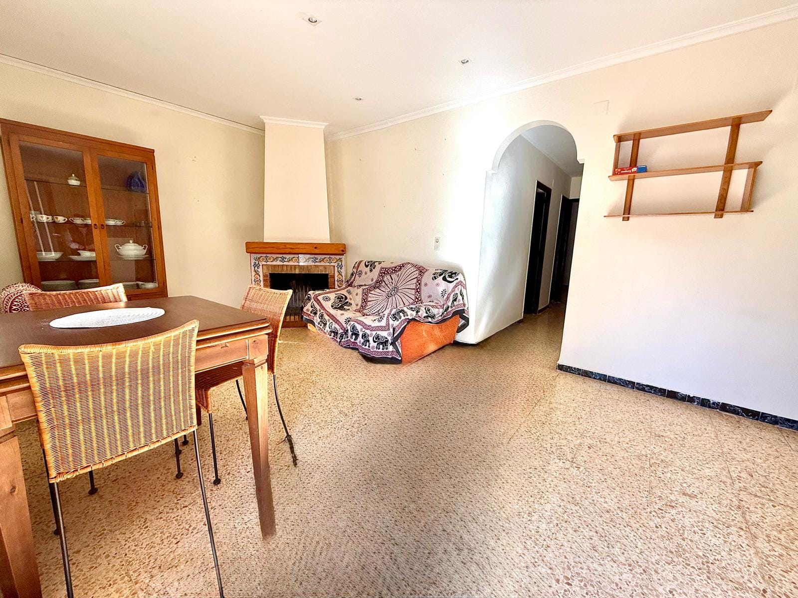 Exclusiva finca con gran potencial en Denia, 4415m parcela con 2 casas y varias construcciones