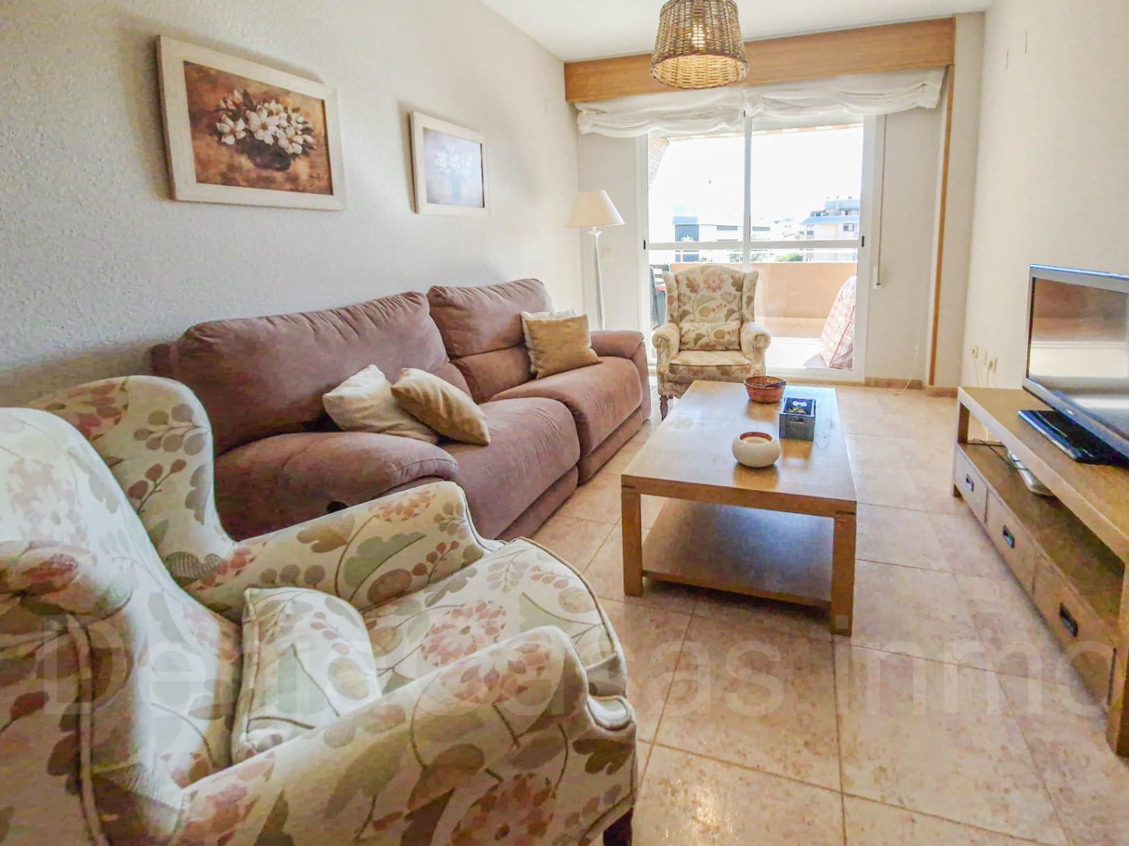 Apartamento de tres dormitorios pegado a la playa y al centro de Denia