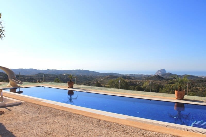 Finca nueva con vistas al mar en Benissa en venta