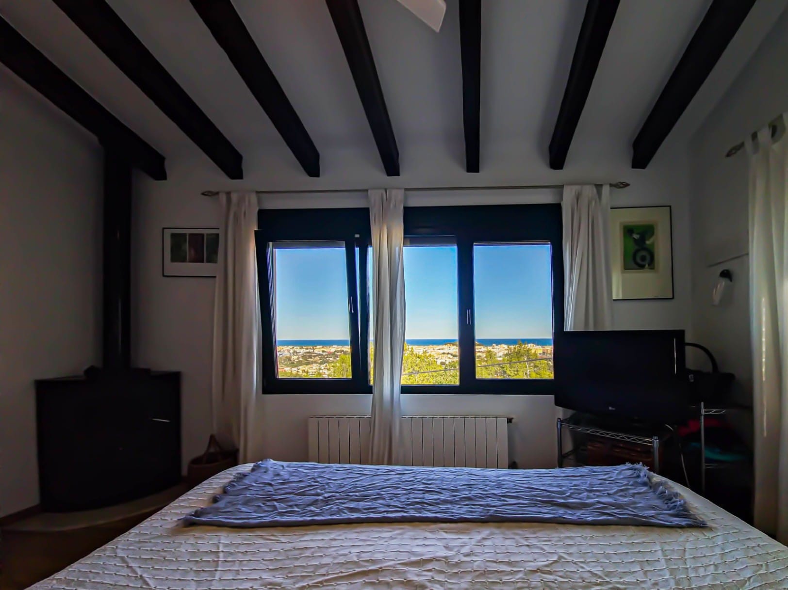 Chalet en Denia con sol todo el año y vistas panorámicas al mar