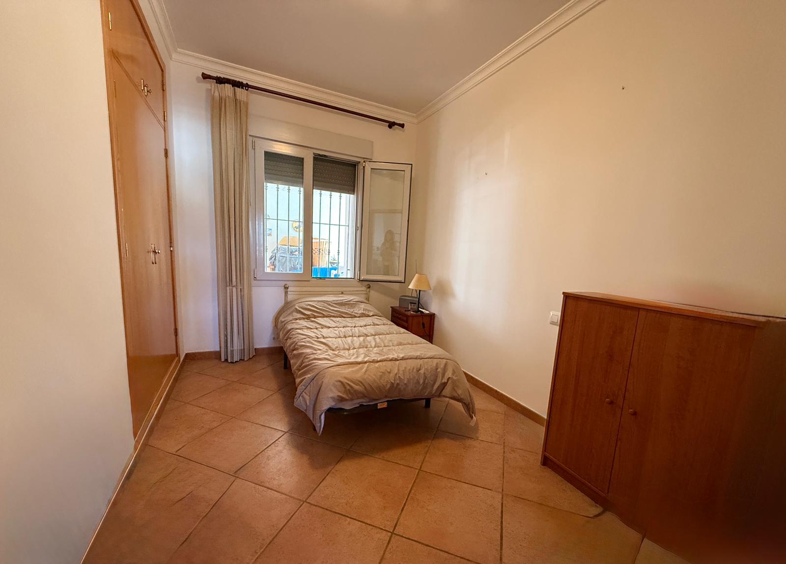 Exclusiva finca con gran potencial en Denia, 4415m parcela con 2 casas y varias construcciones
