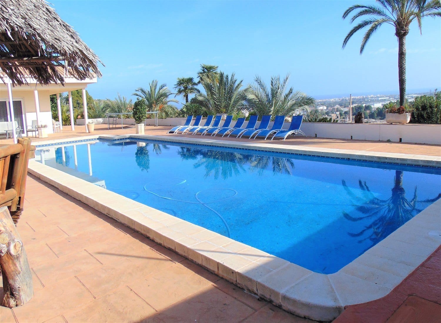 Villa en Oliva en venta