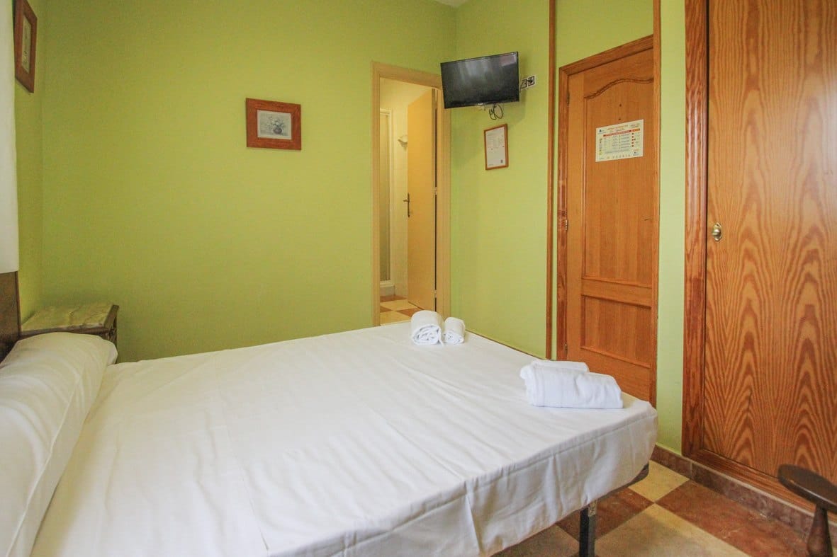 Hostal y restaurante con licencia