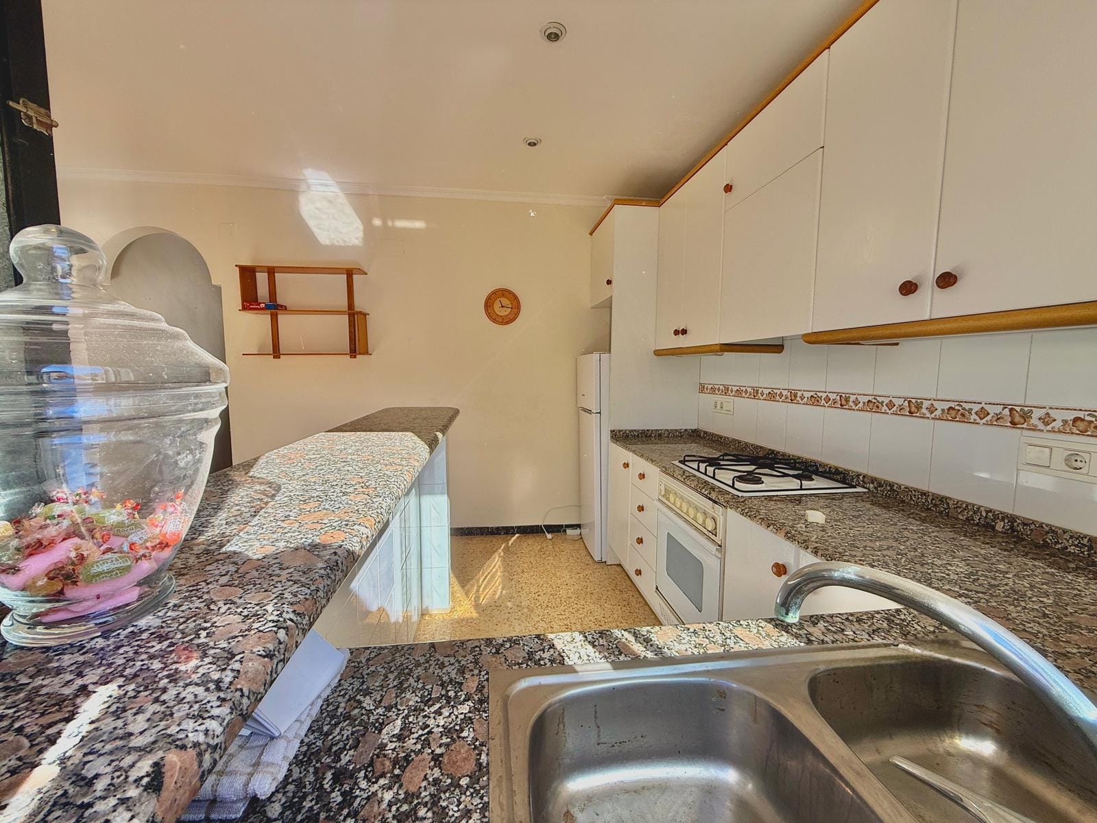 Exclusiva finca con gran potencial en Denia, 4415m parcela con 2 casas y varias construcciones
