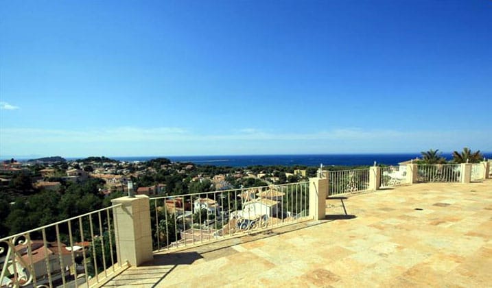 Villa en Denia a la venta , con vistas al mar