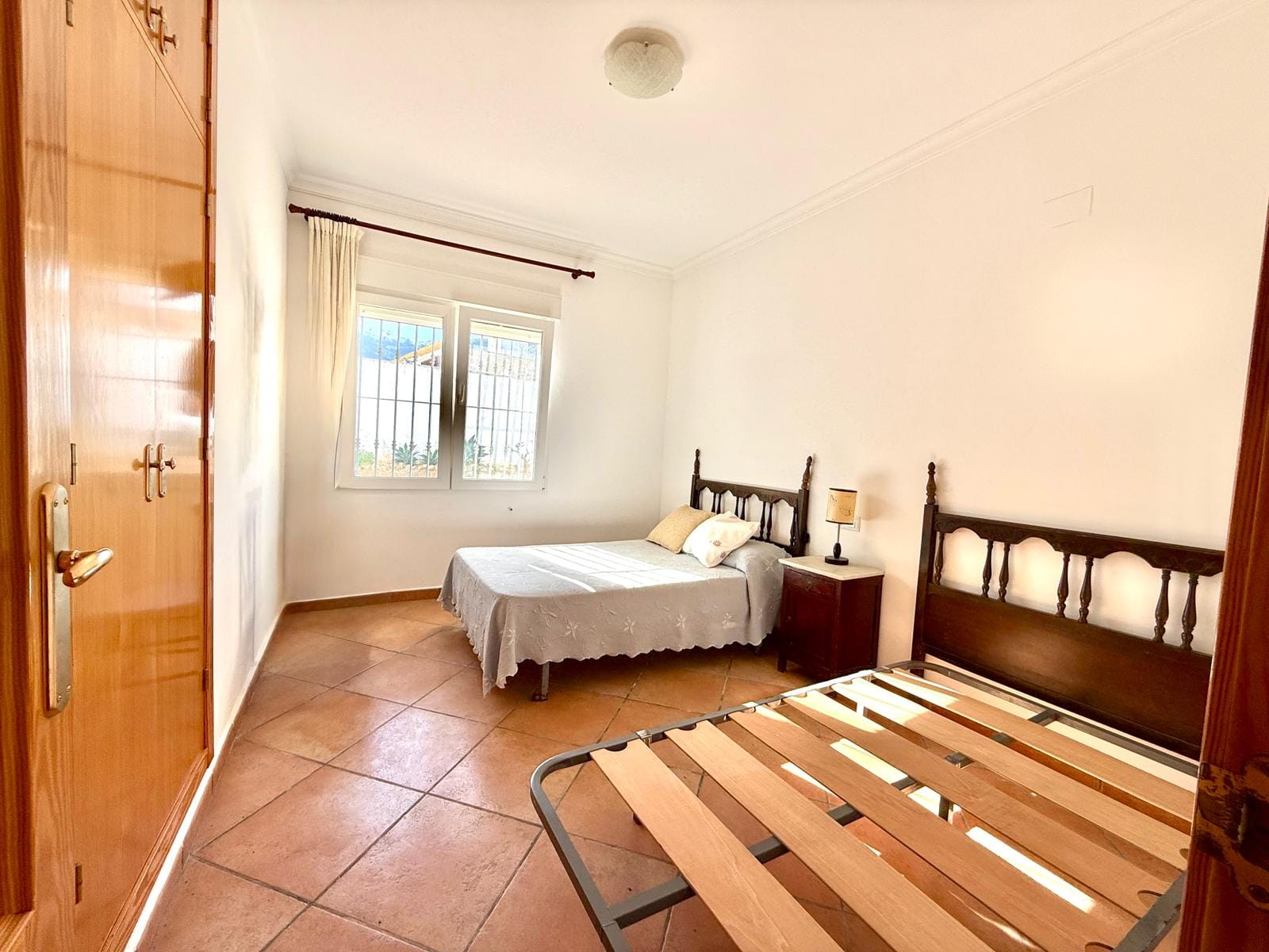 Exclusiva finca con gran potencial en Denia, 4415m parcela con 2 casas y varias construcciones