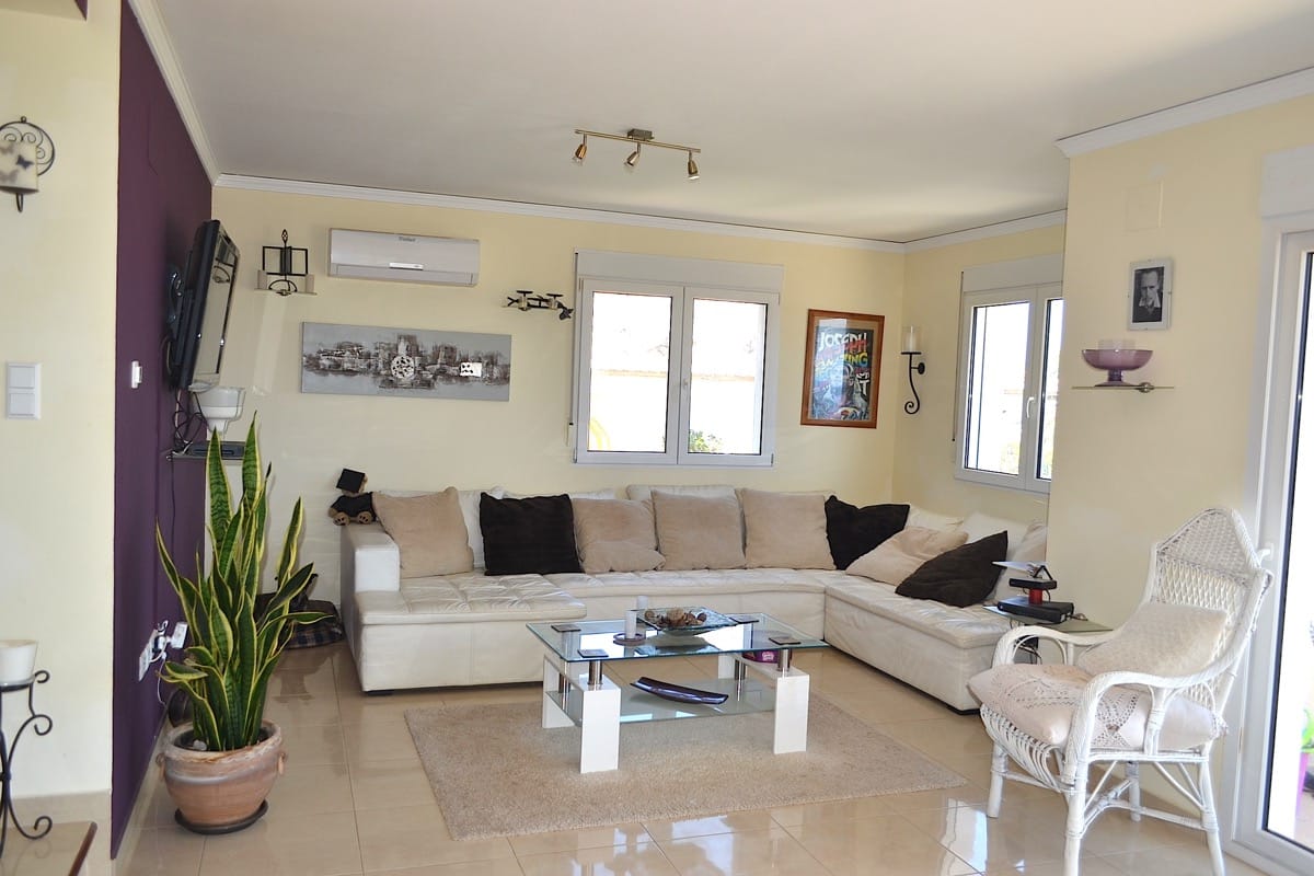 Villa a la venta en Dénia