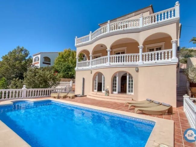 Venta. Chalet/Villa en Dénia