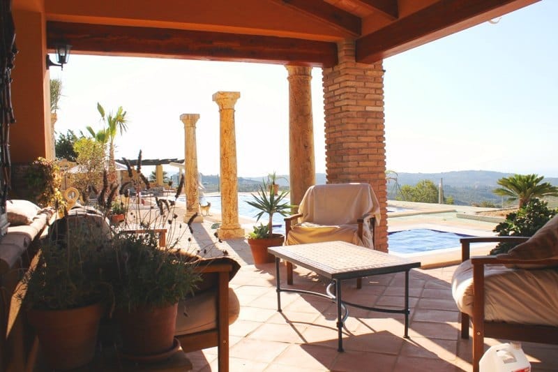 Finca nueva con vistas al mar en Benissa en venta