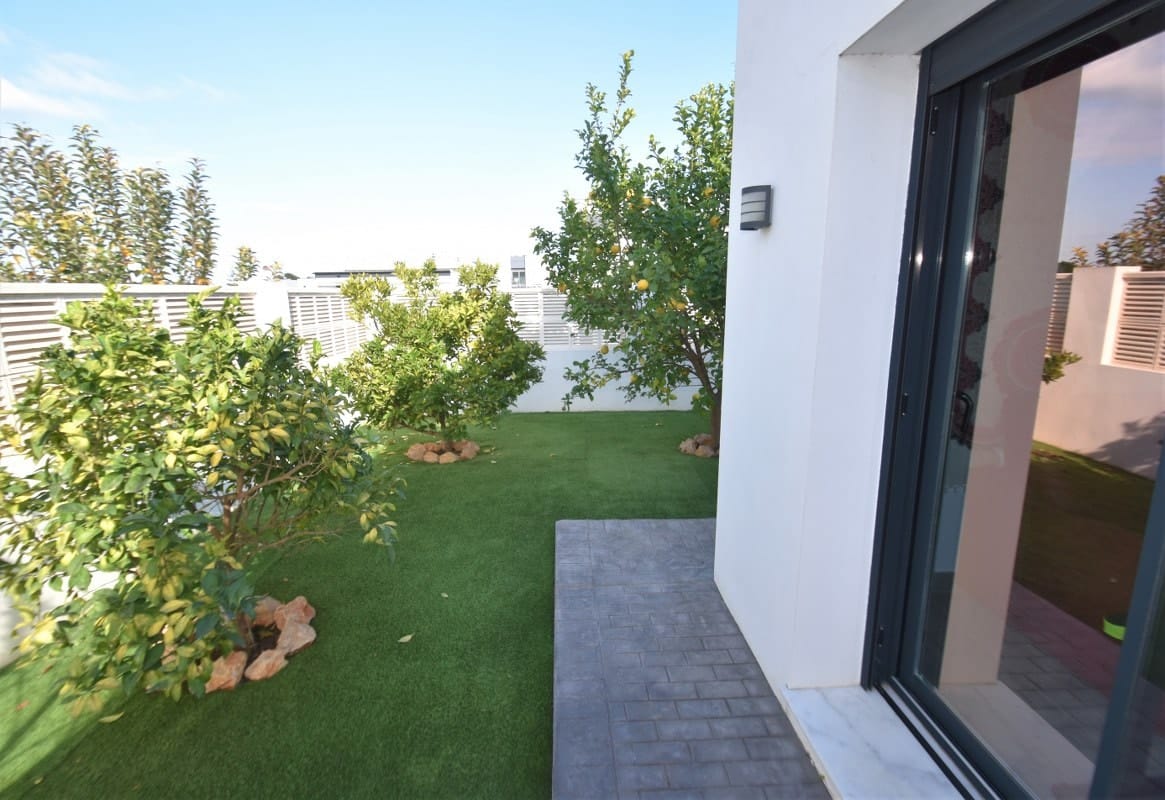 Casa nueva moderna lista para ocupar