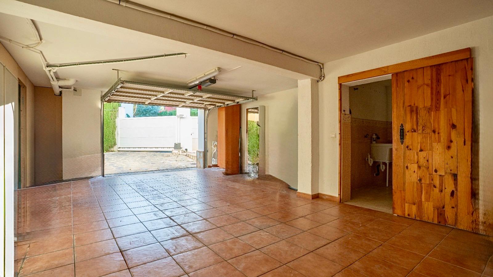 Chalet mit offenem Blick auf Dénia in ruhiger Lage und in der Nähe des Zentrums.