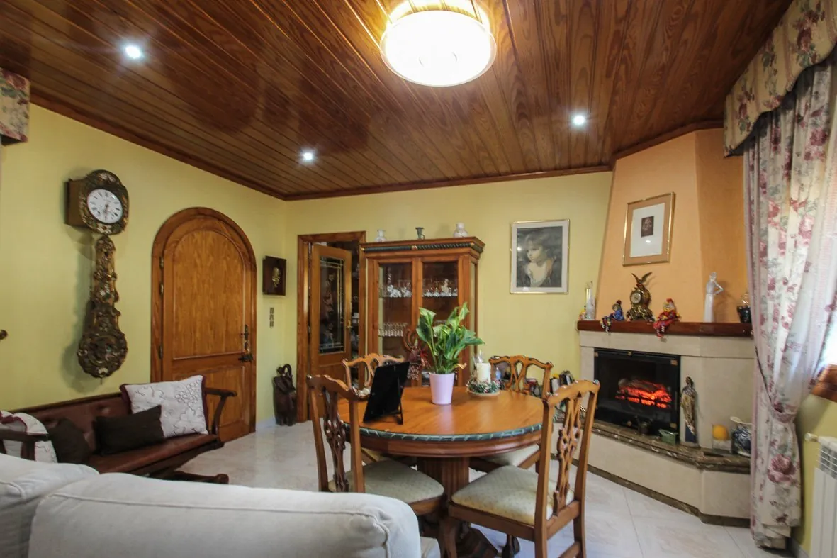 Magnifico chalet pareado en Denia