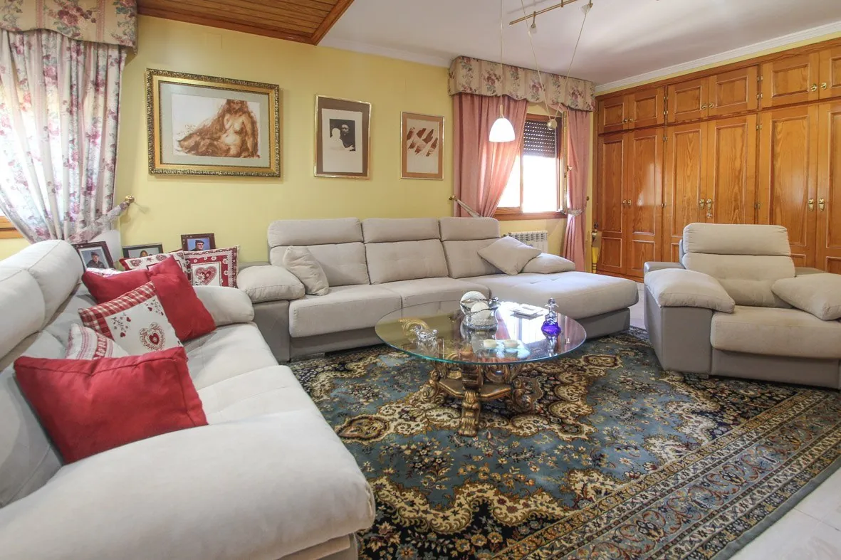 Magnifico chalet pareado en Denia