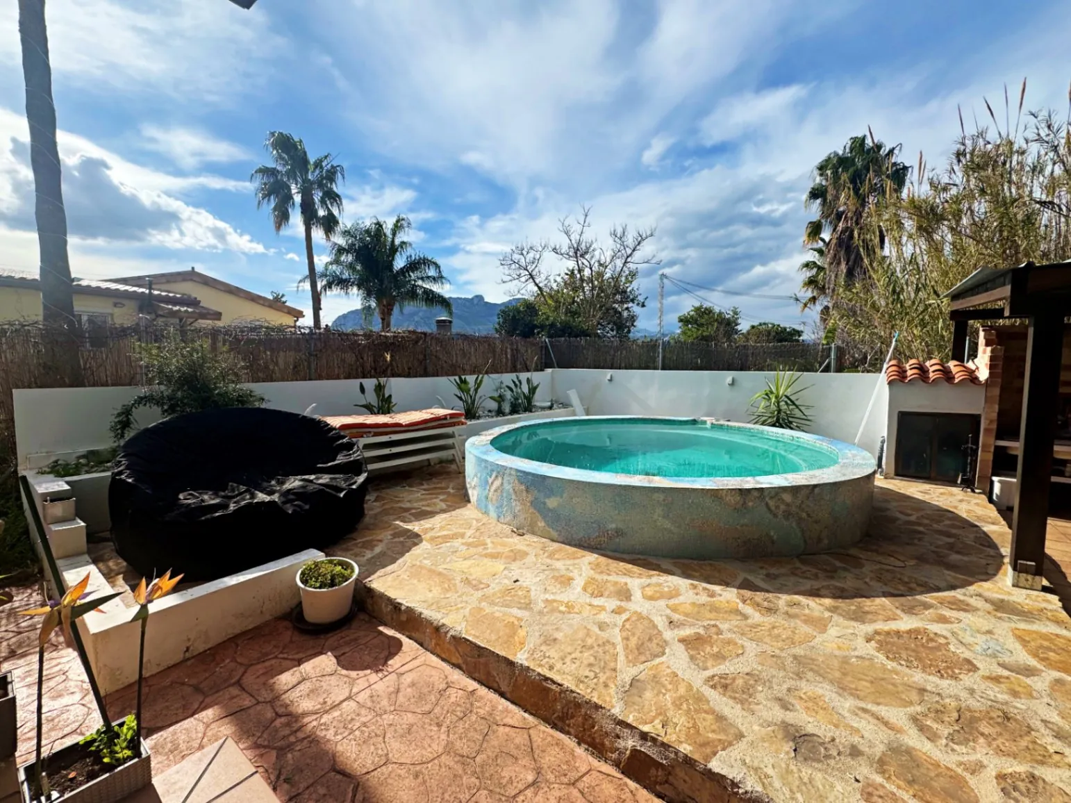 Chalet en venta en Denia, Las Marinas: 3 dormitorios y piscina