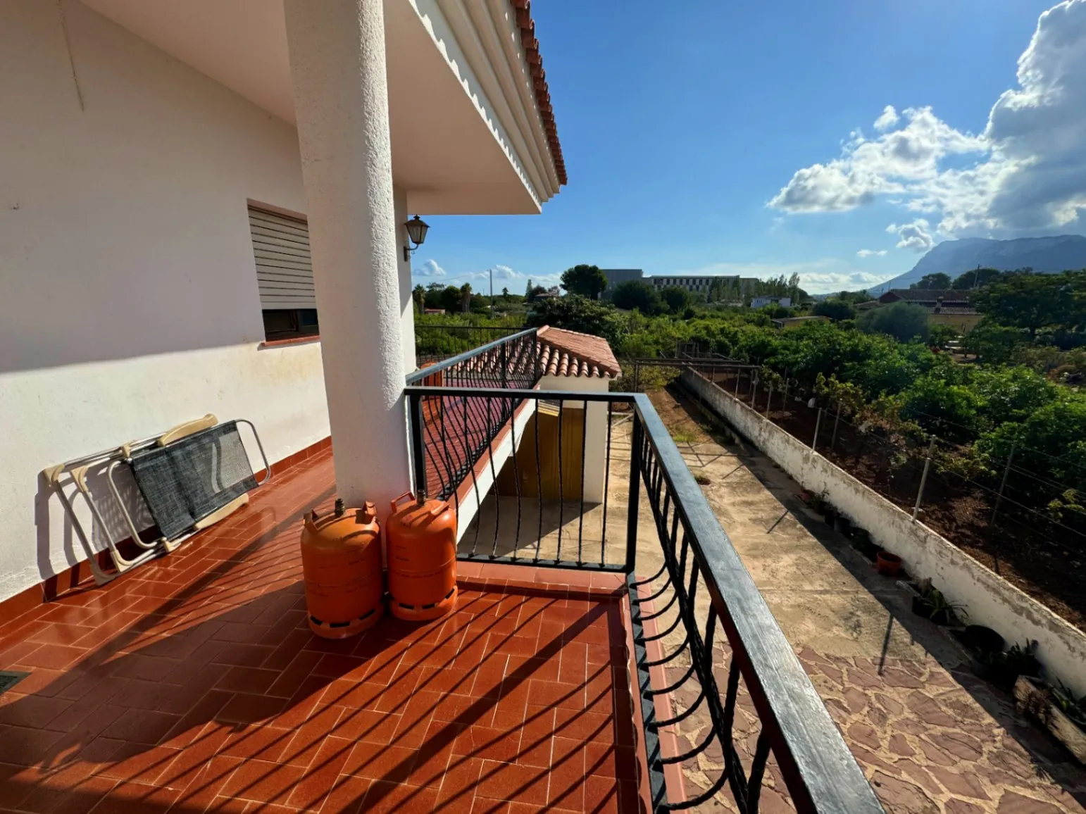 Chalet rustico en venta en Denia