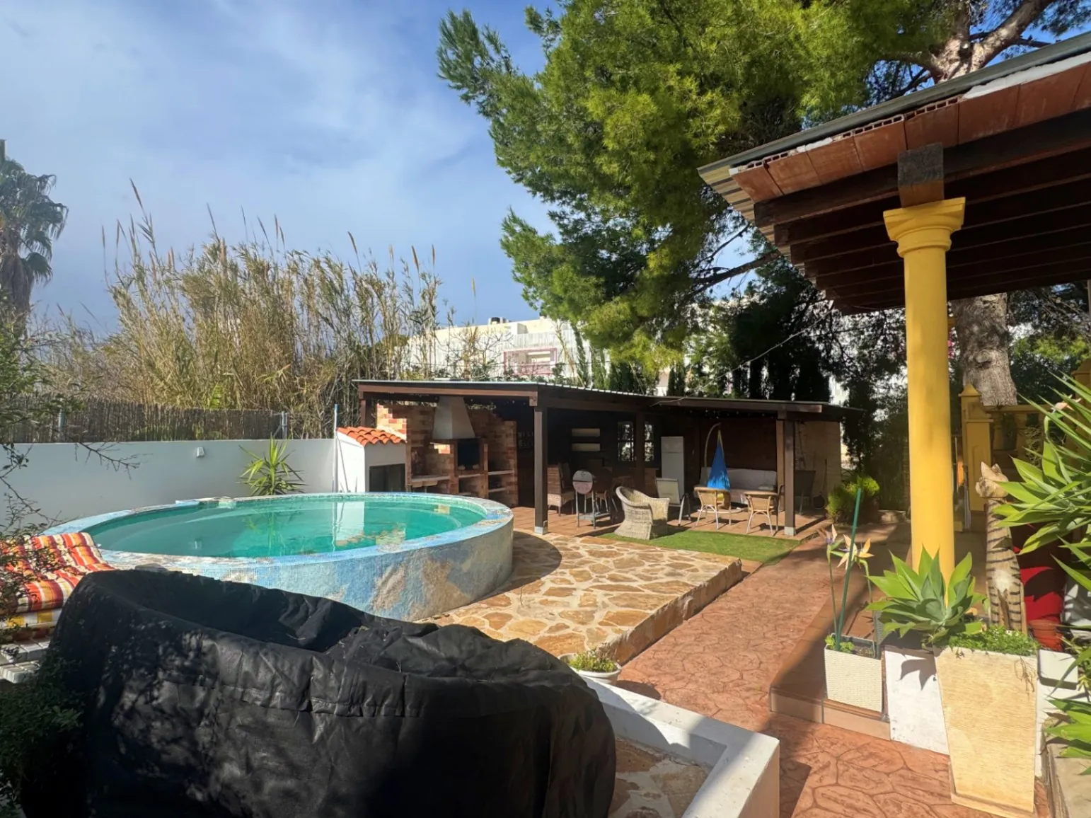 Chalet en venta en Denia, Las Marinas: 3 dormitorios y piscina - 2