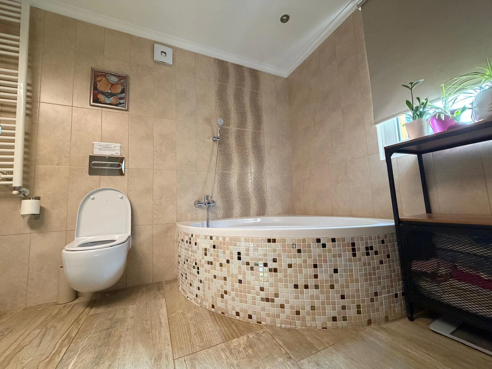 Chalet en venta en Playa Marinas, Denia: 4 habitaciones y piscina privada.