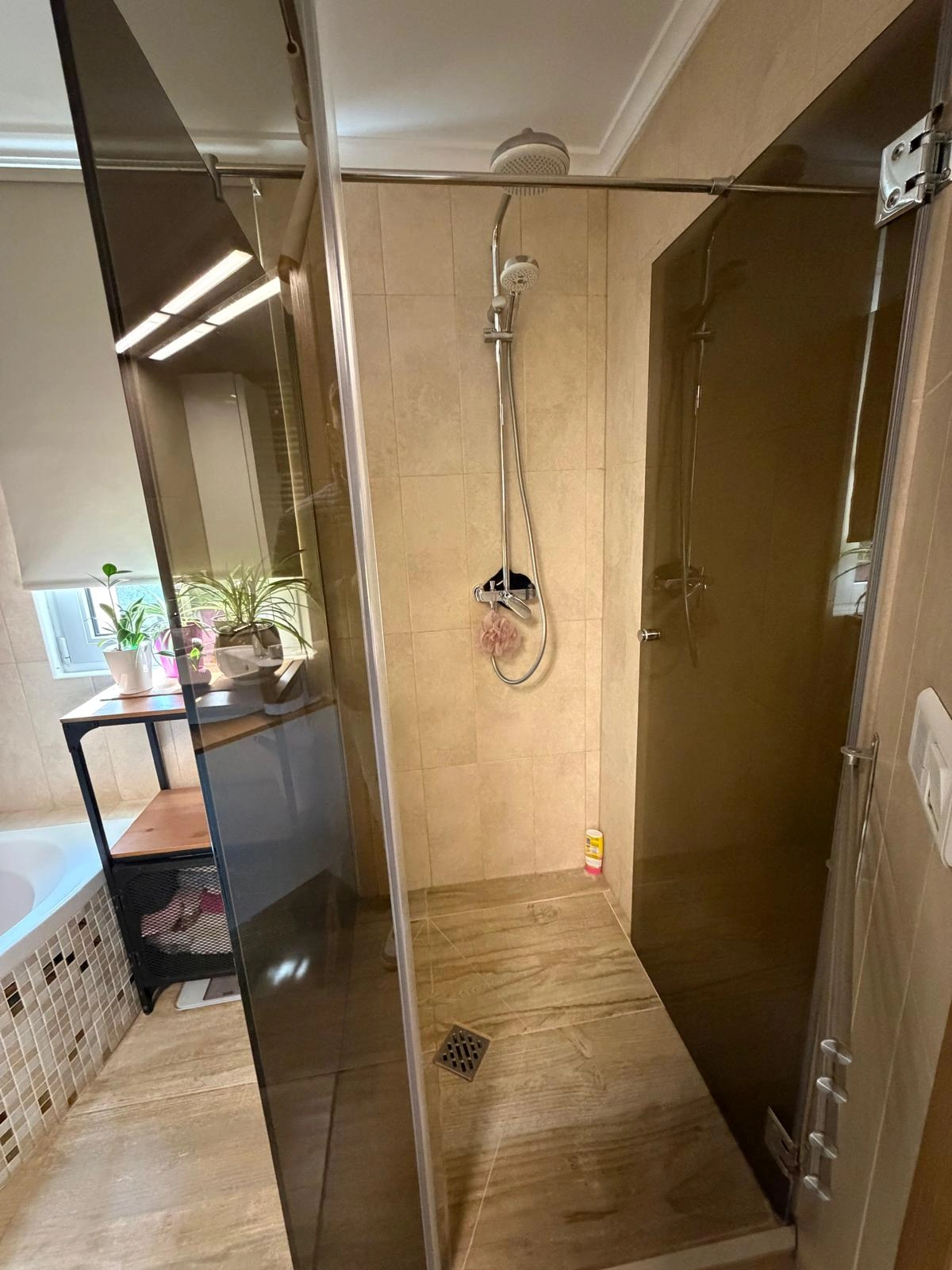 Chalet en venta en Playa Marinas, Denia: 4 habitaciones y piscina privada.