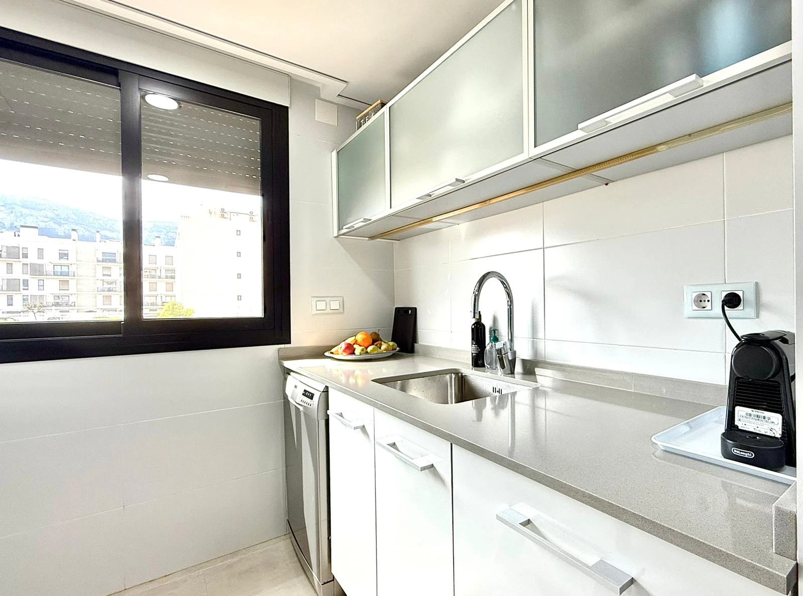 Apartamento en la zona de club nautico en urbanizacion moderna