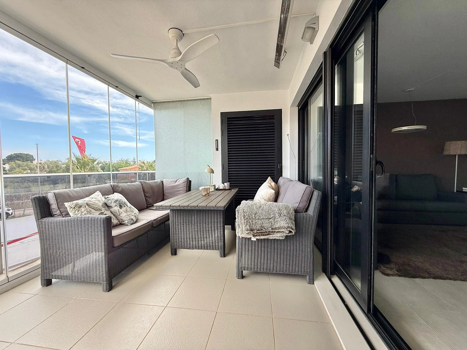 Apartamento en la zona de club nautico en urbanizacion moderna