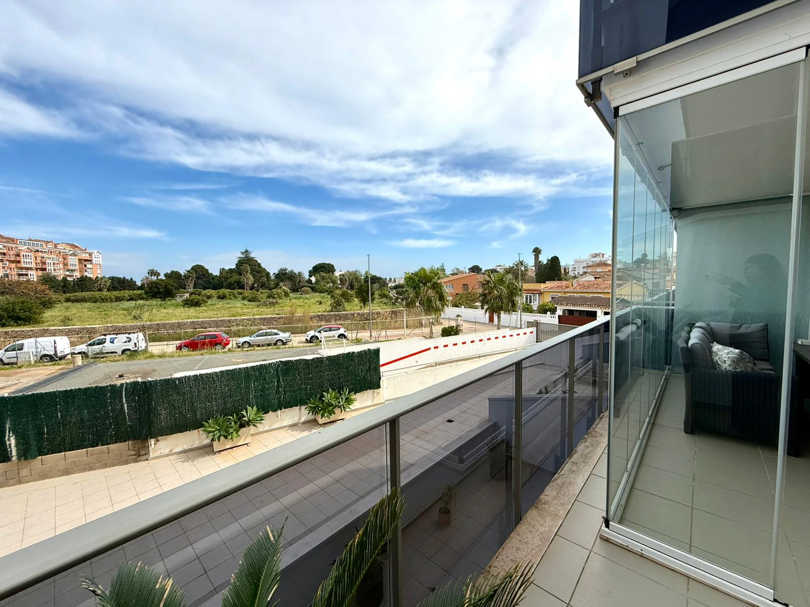 Apartamento en la zona de club nautico en urbanizacion moderna - 3