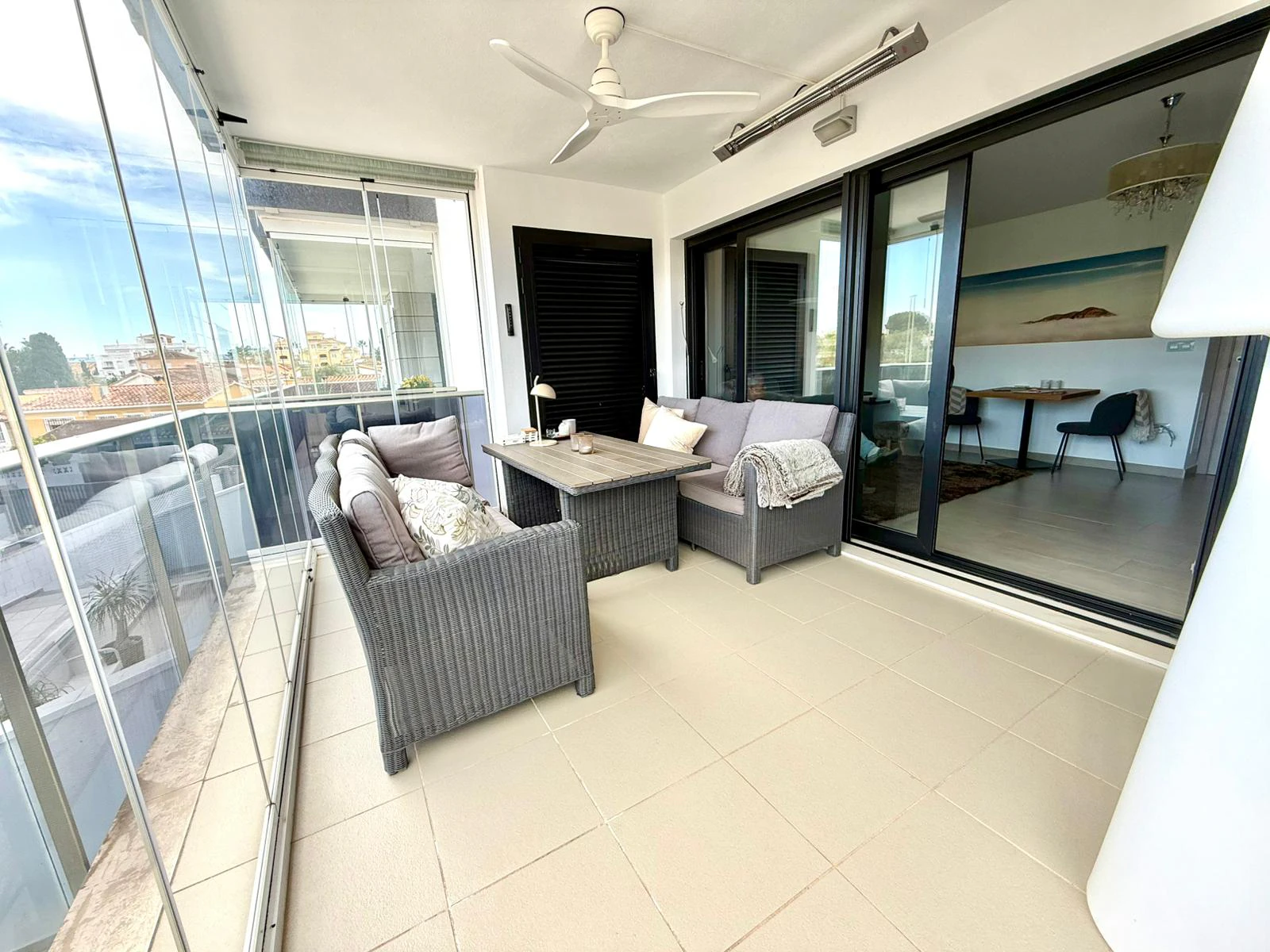 Apartamento en la zona de club nautico en urbanizacion moderna - 4
