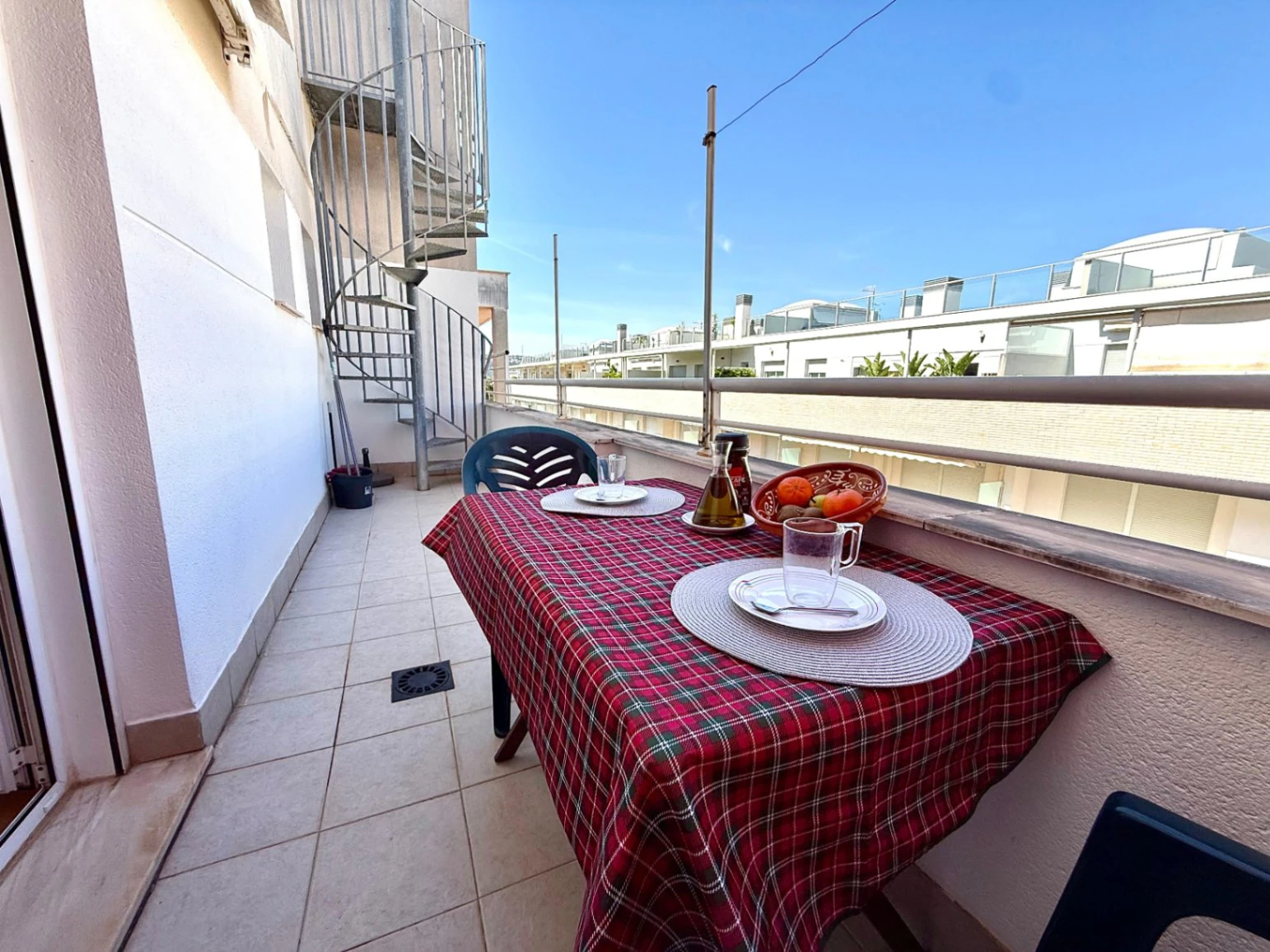 Ático exclusivo en Dénia, junto a la playa y a un paso del centro