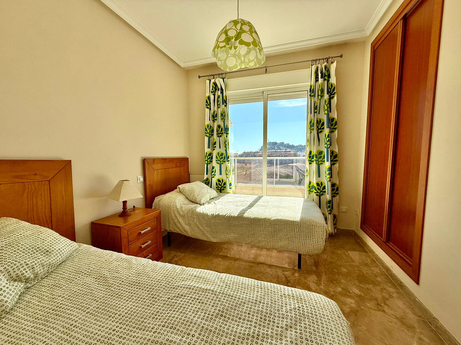 Ático exclusivo en Dénia, junto a la playa y a un paso del centro