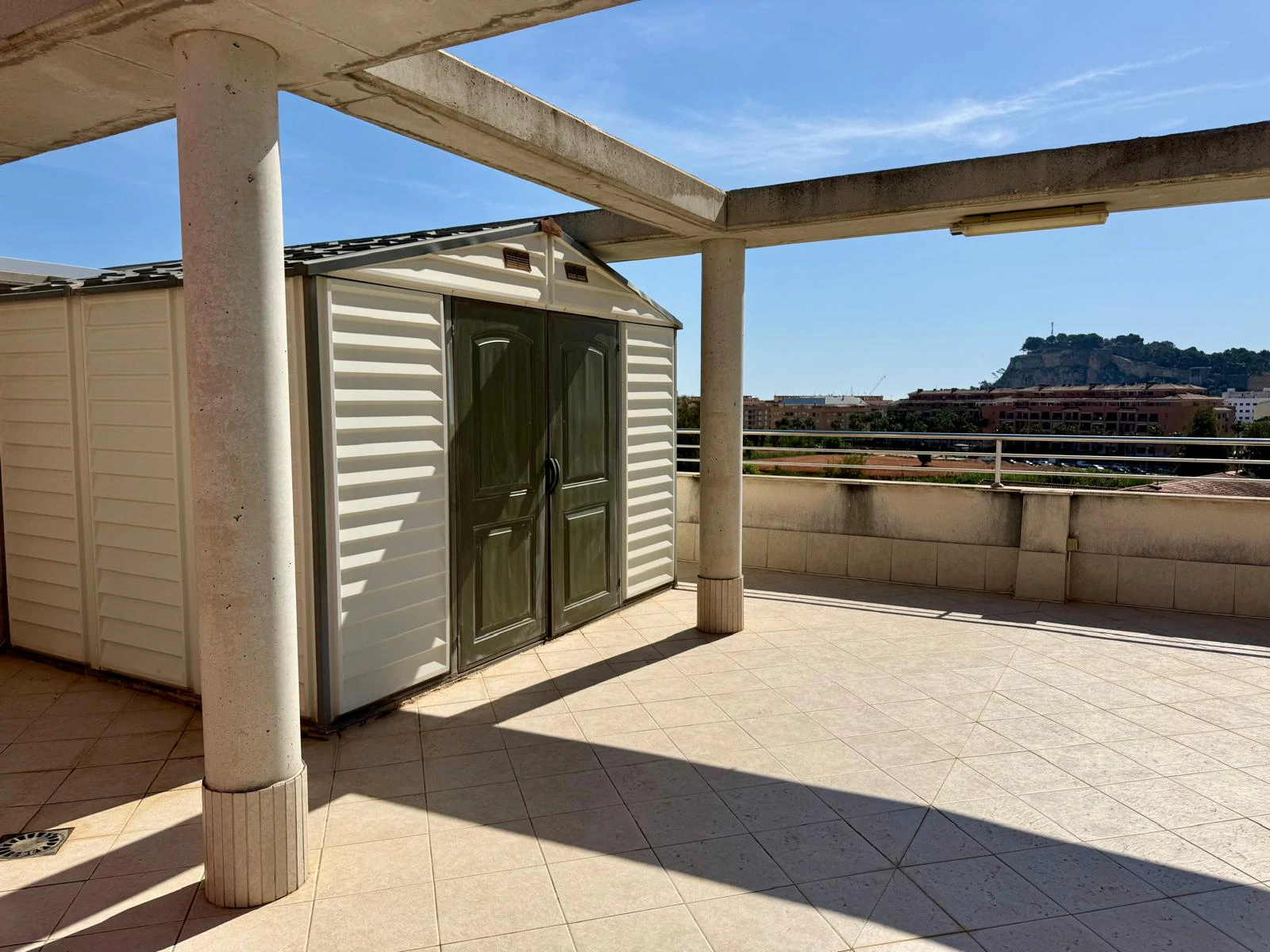 Ático exclusivo en Dénia, junto a la playa y a un paso del centro