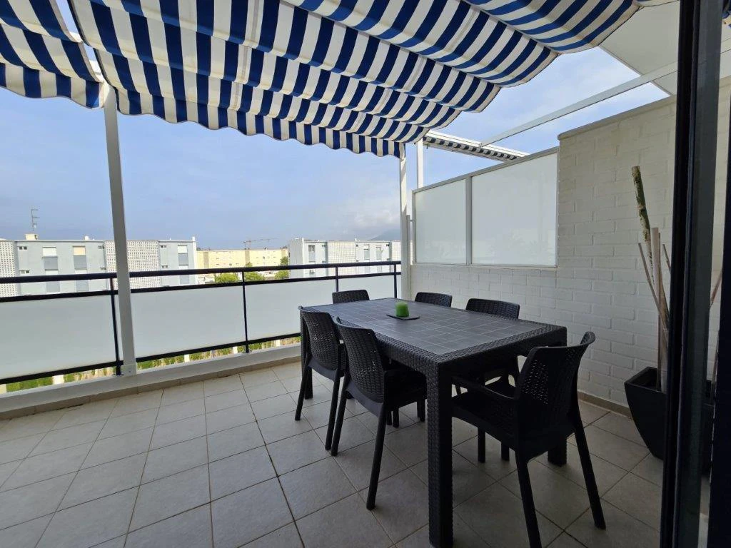 Atico duplex en primera linea de playa en Denia