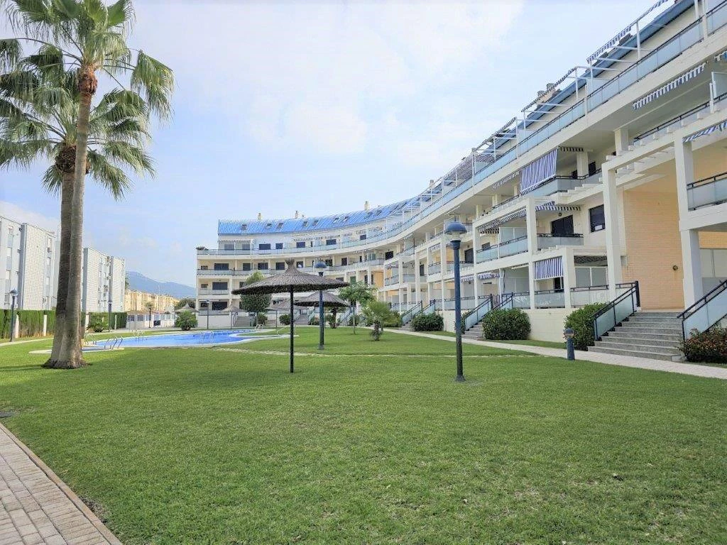 Atico duplex en primera linea de playa en Denia