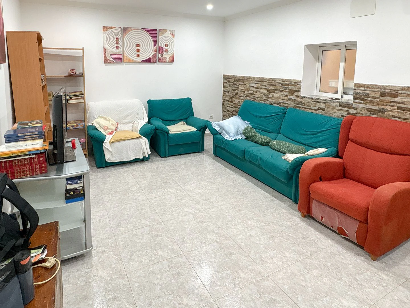 Auténtica casa de planta baja en Baix la Mar: junto al puerto y el corazón gastronómico de Dénia.
