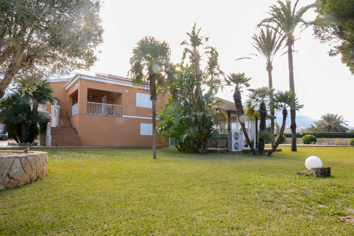 Villa de lujo en la zona de Alqueries.
