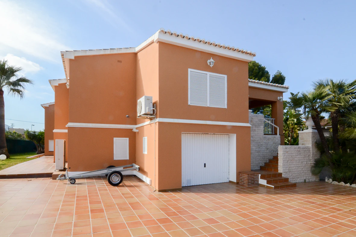 Villa de lujo en la zona de Alqueries.