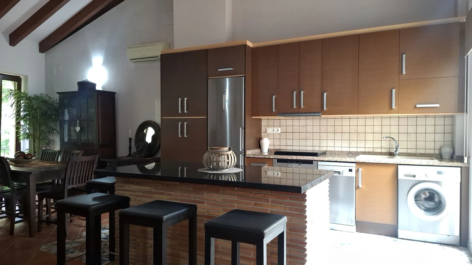 Espaciosa vivienda duplex en el Centro de Denia