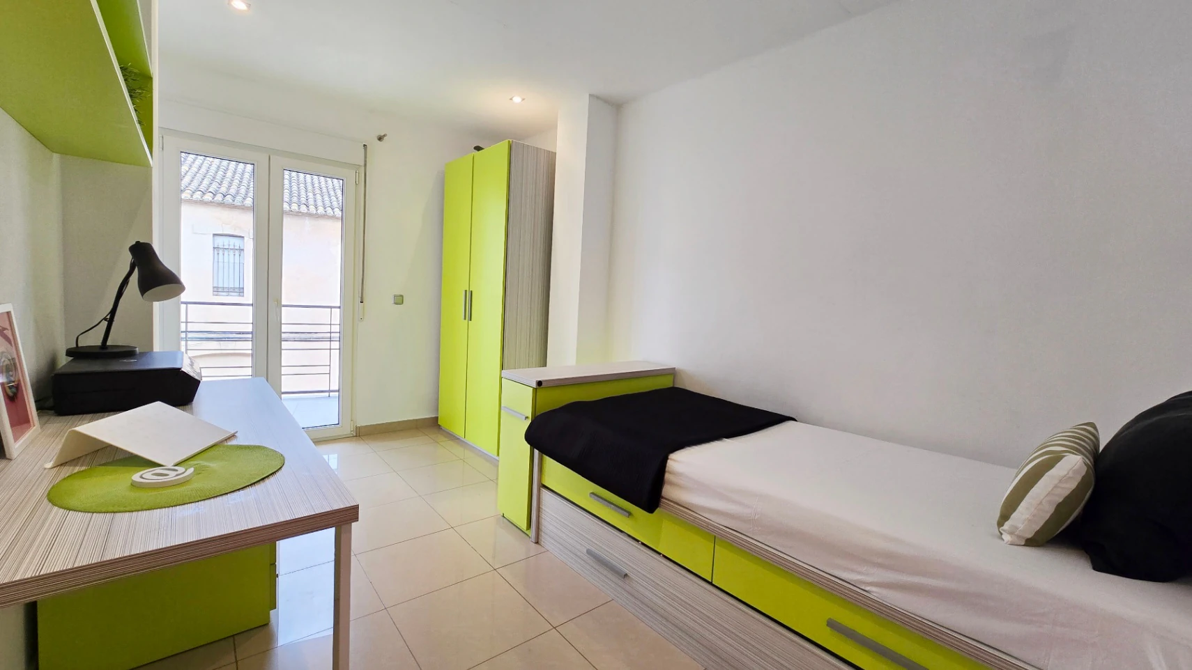 Casa con garaje en venta en Ráfol de Almunia