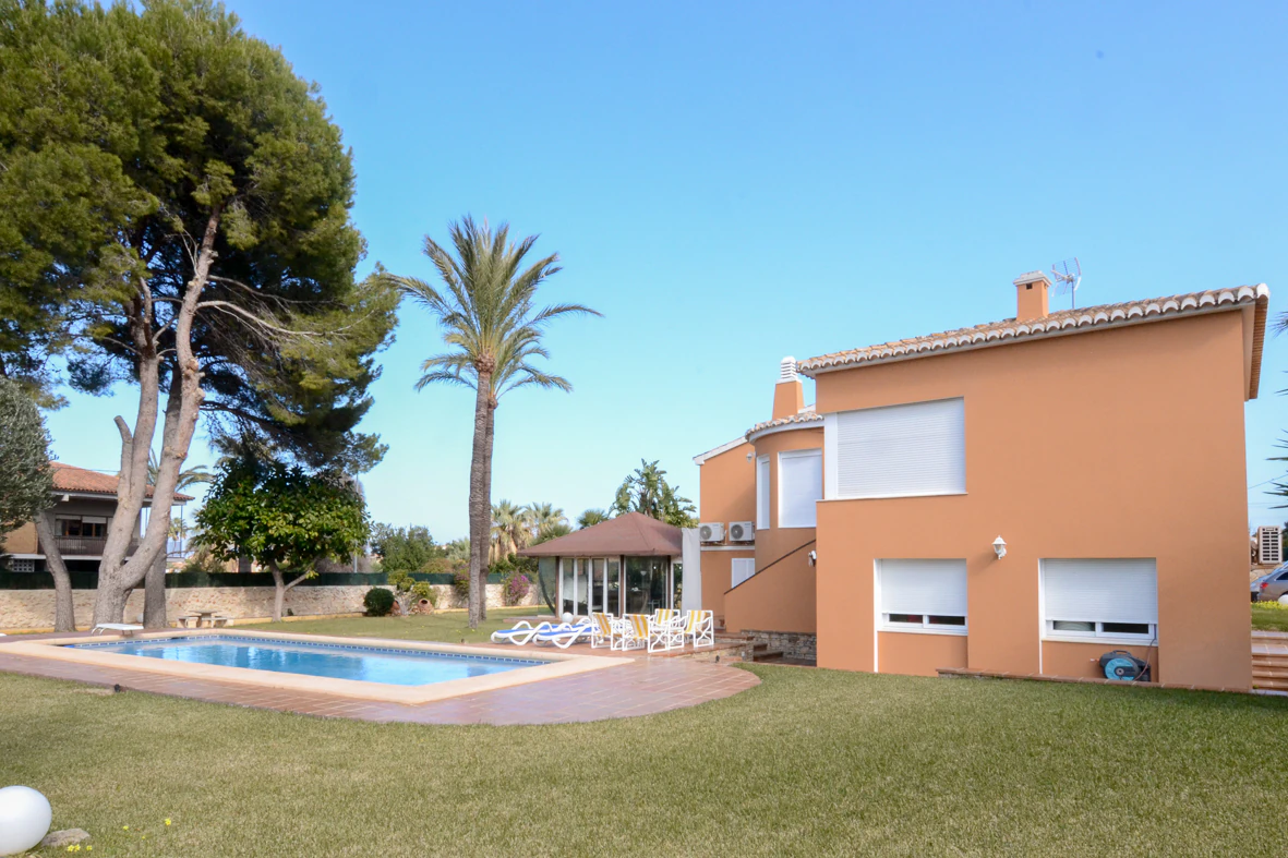 Villa de lujo en la zona de Alqueries.