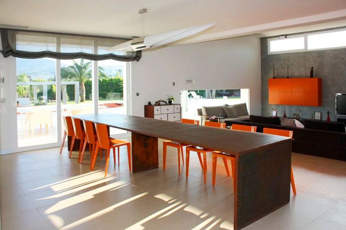Gran villa moderna en la zona del Tossalet.