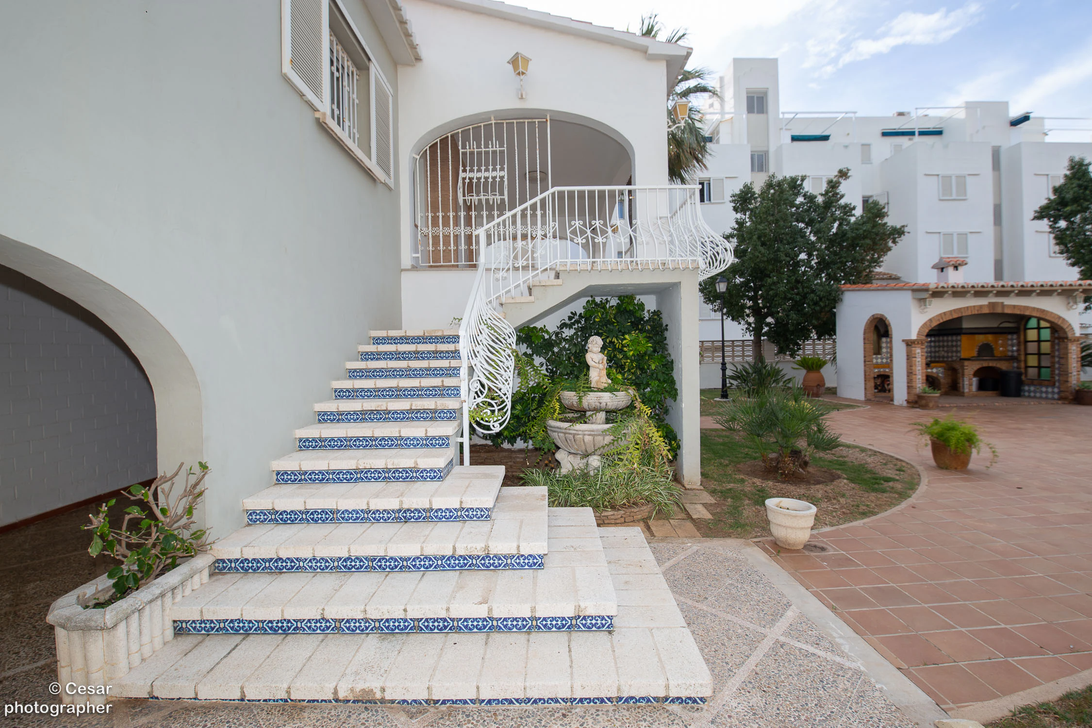 Chalet en venta en Primera Línea Marinas, Denia: 6 habitaciones, piscina privada.