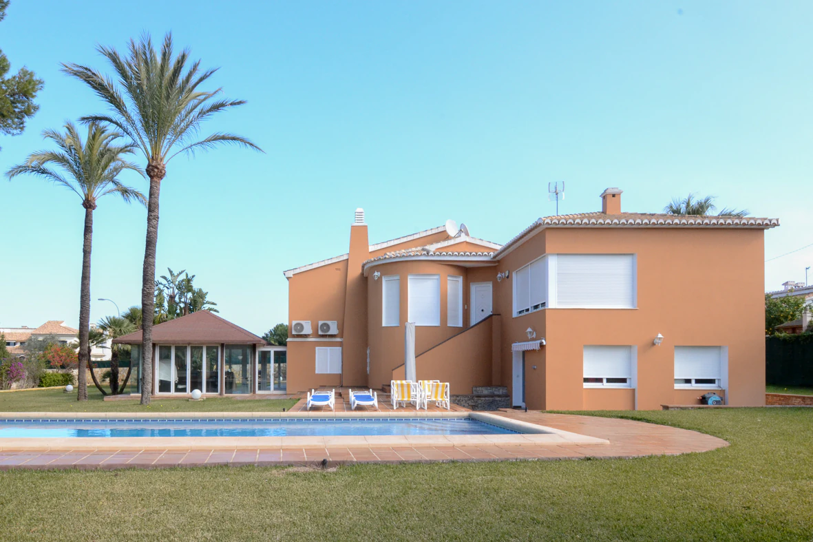 Villa de lujo en la zona de Alqueries.