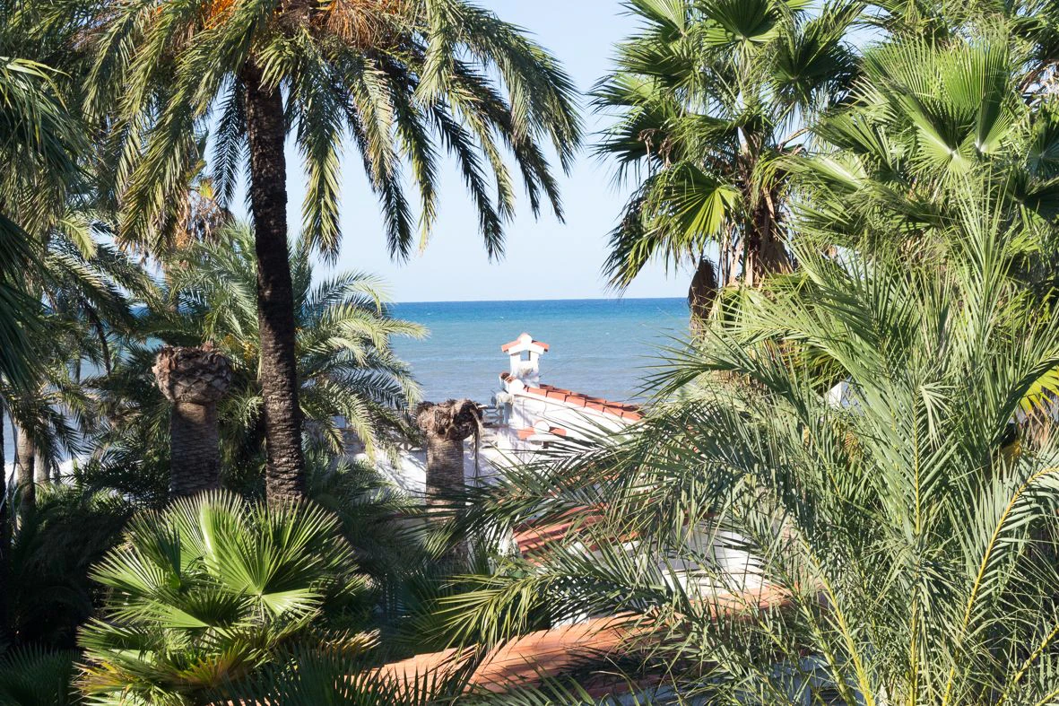 Gran villa de lujo en primera línea de playa de Dénia.