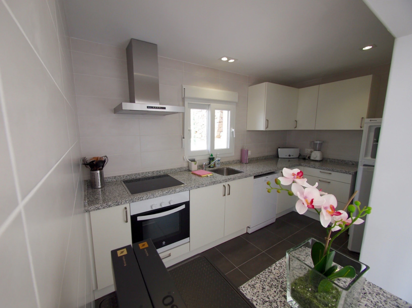 Villa en Las Rotas – vistas panormicas, de las pocas que ya quedan en Denia!