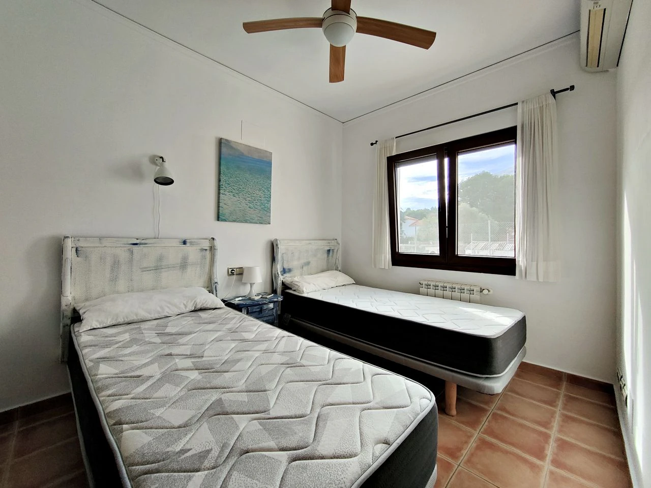 CHALET EN LAS ROTAS