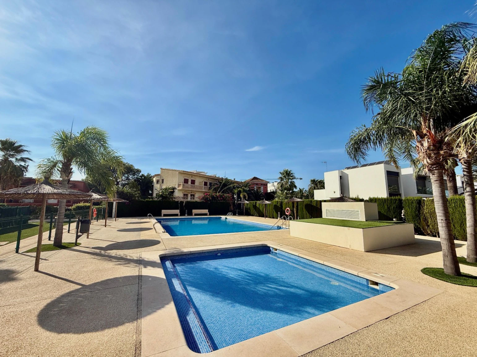 Apartamento en Denia a 750m de la ciudad y en segunda linea de playa, olvidate del coche!