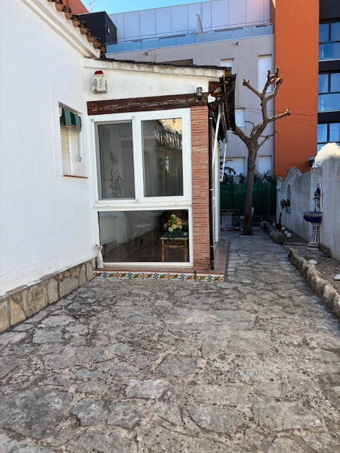 Chalet independiente cerca del mar
