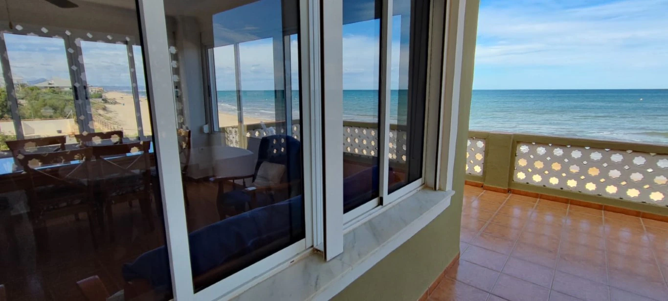 Apartamento en Primera Linea