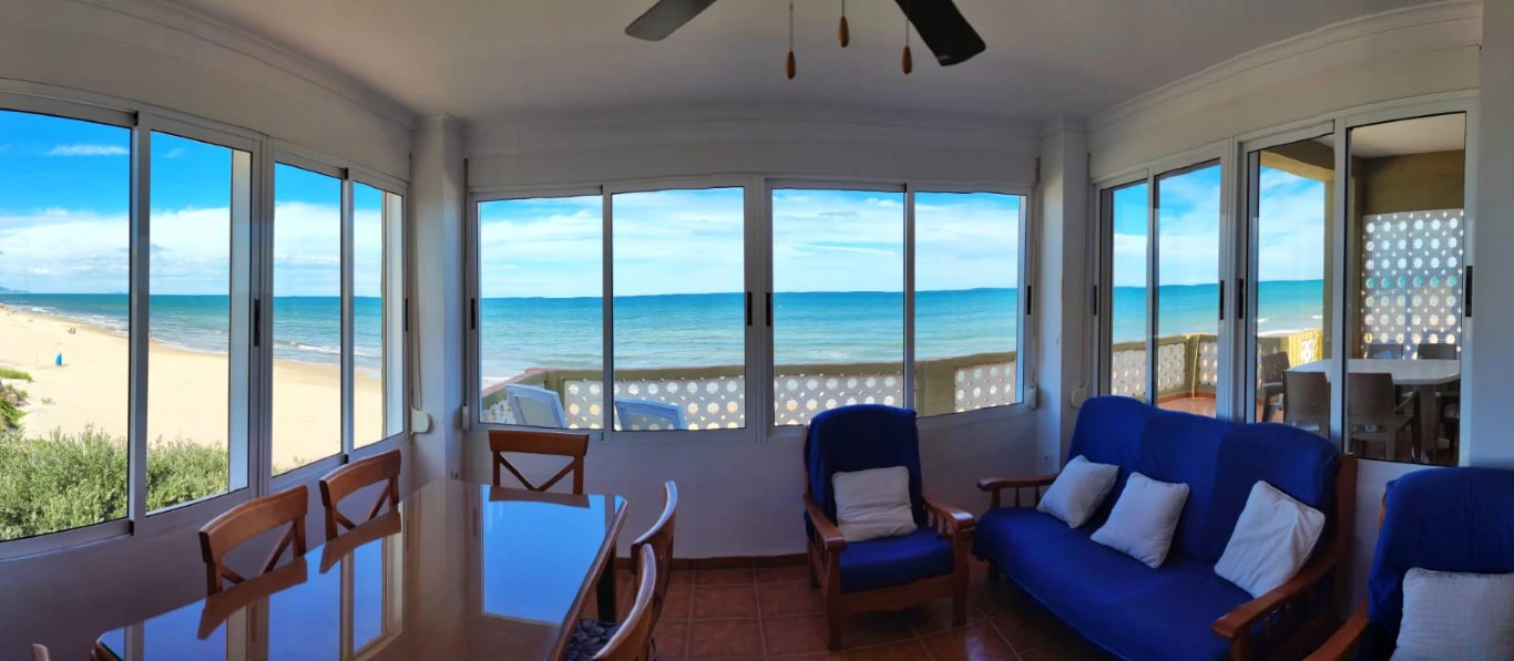 Apartamento en Primera Linea