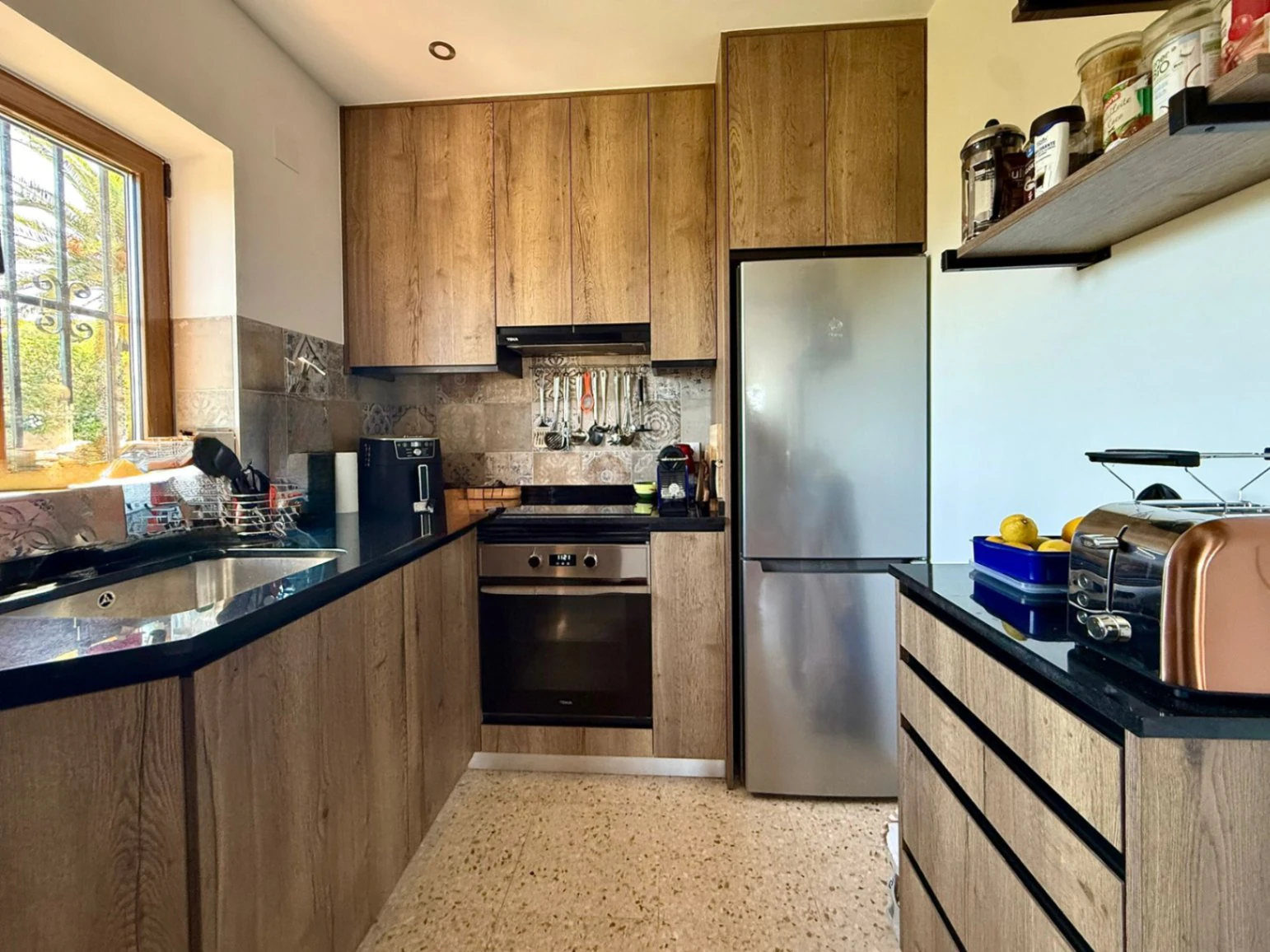 Chalet en Monte Pedreguer de dos dormitorios con apartamento independiente