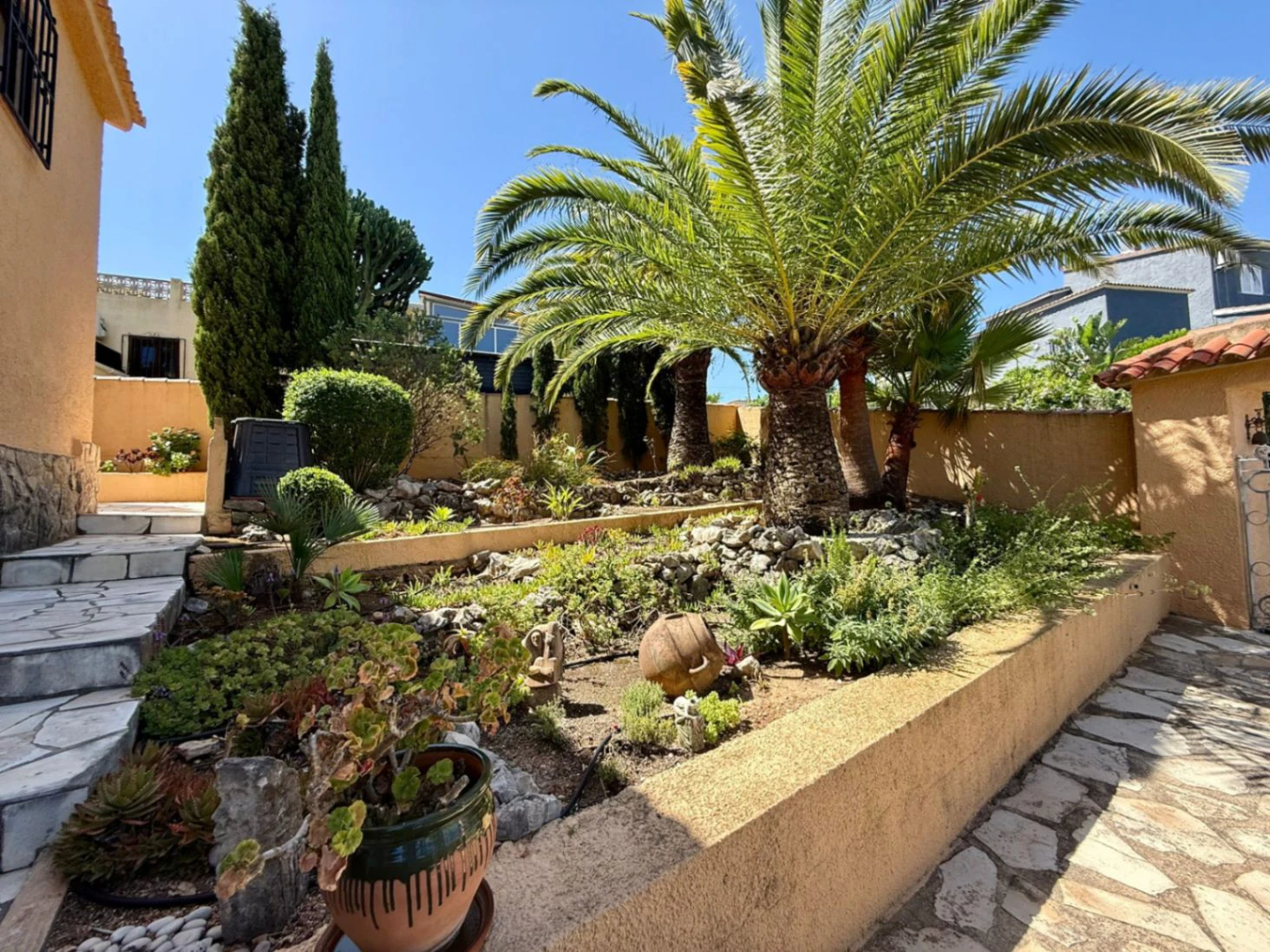 Chalet en Monte Pedreguer de dos dormitorios con apartamento independiente