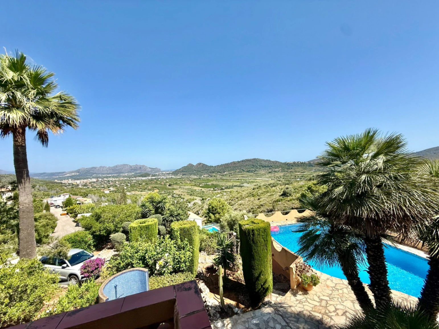 Chalet en Monte Pedreguer de dos dormitorios con apartamento independiente